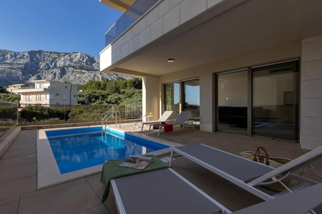 Apartman Delux With Private Pool - Makarska Exklusiv Tučepi Kültér fotó