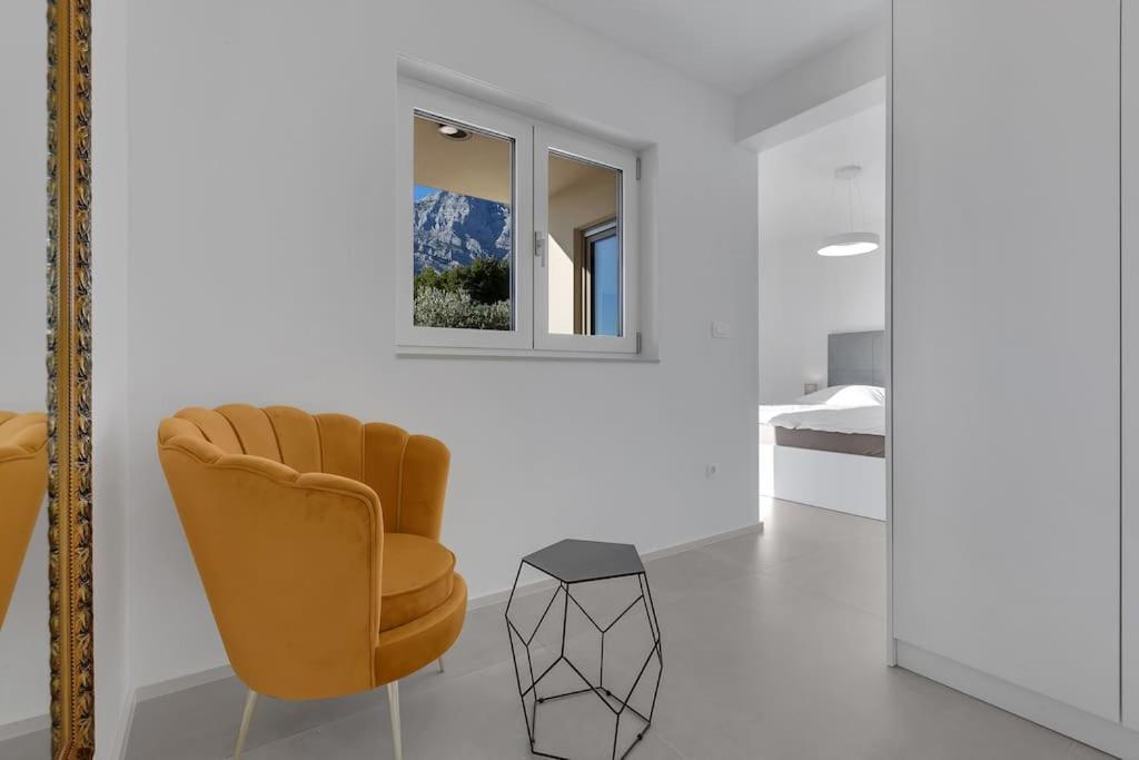 Apartman Delux With Private Pool - Makarska Exklusiv Tučepi Kültér fotó